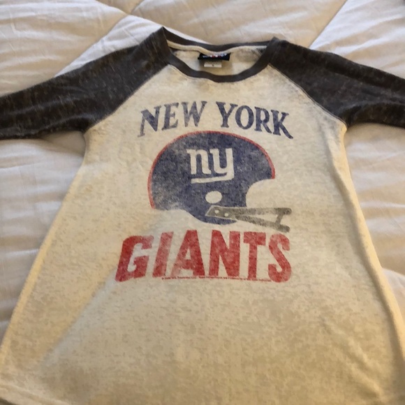 Junk Food Clothing Tops - New York Giants Tee